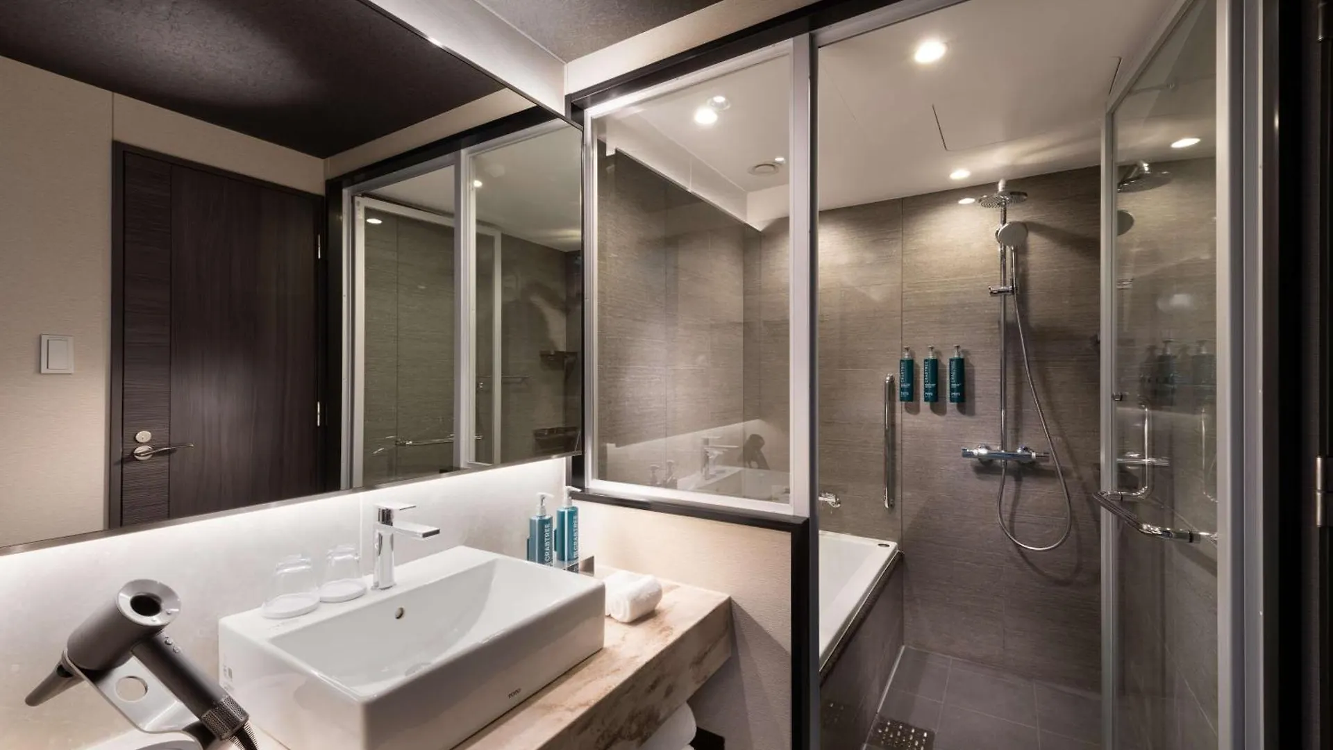 מלון Doubletree By Hilton Kyoto Station
