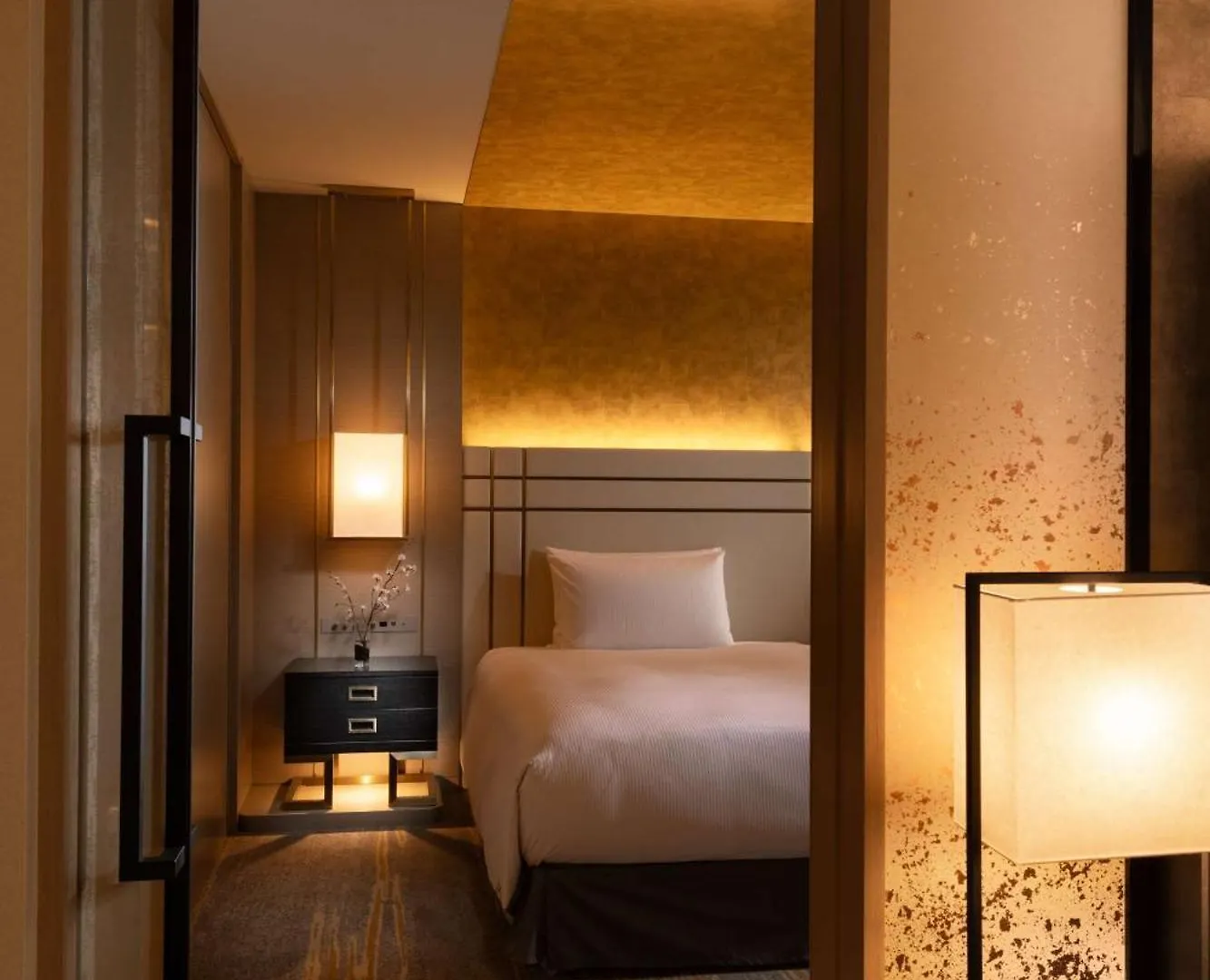 מלון Doubletree By Hilton Kyoto Station