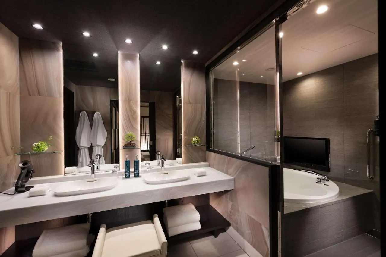מלון Doubletree By Hilton Kyoto Station