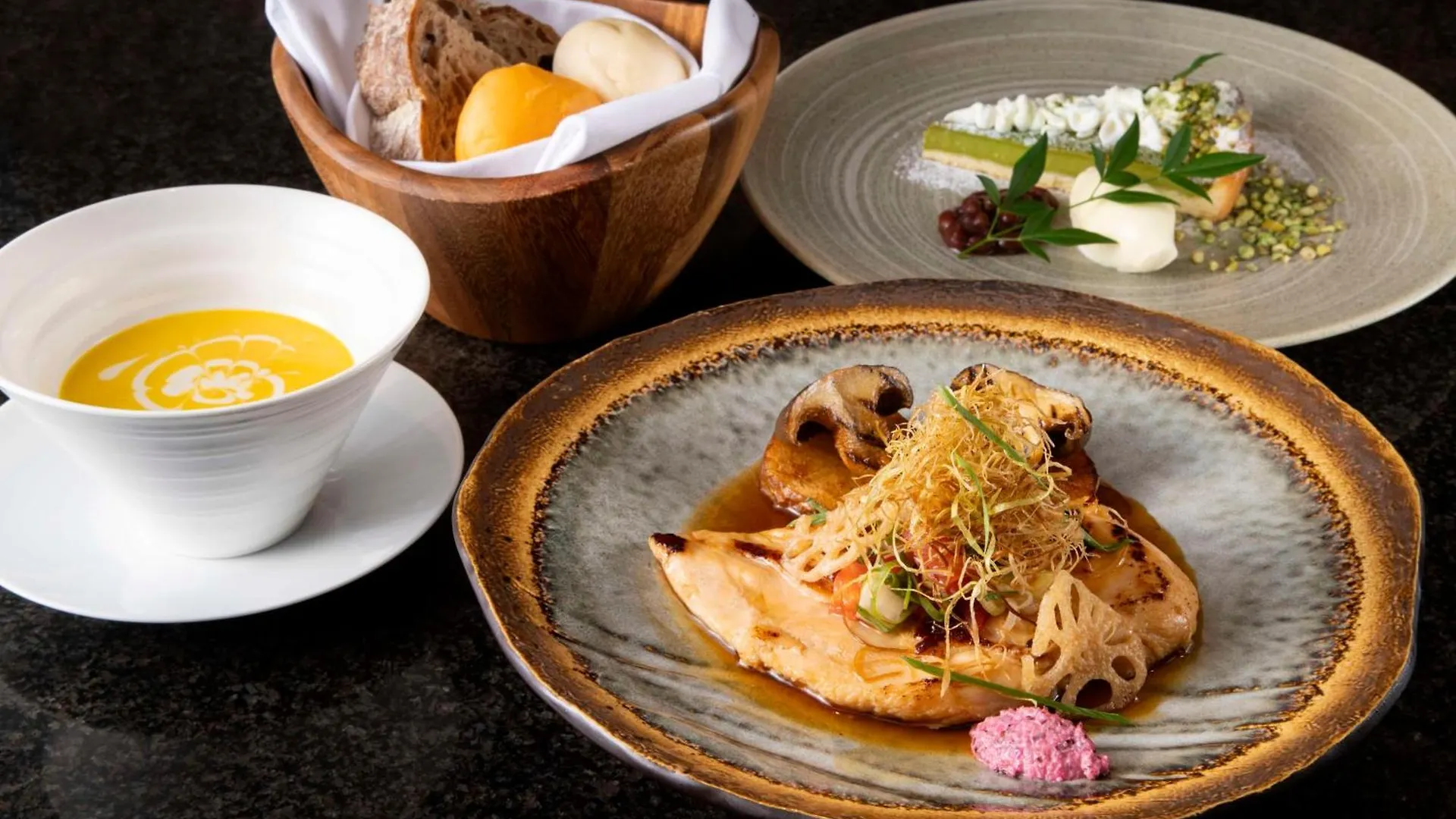 מלון Doubletree By Hilton Kyoto Station